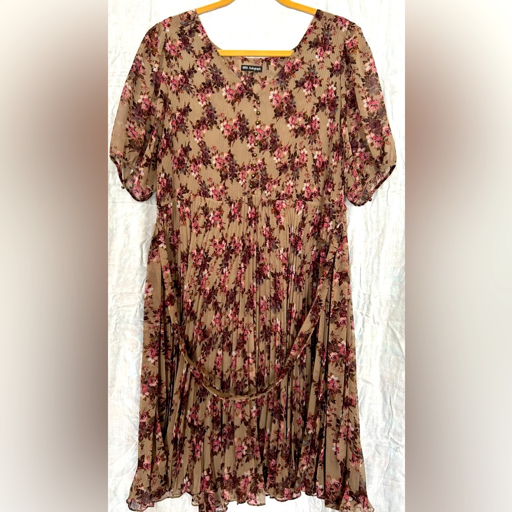 Floral print knife pleat tea dress